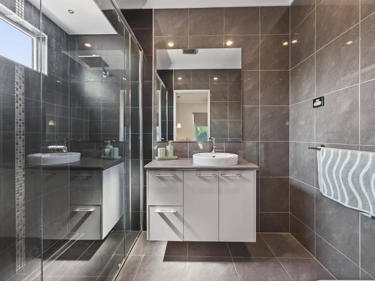 6 Sunburst Street, MOUNT LOW - Thumbnail 13