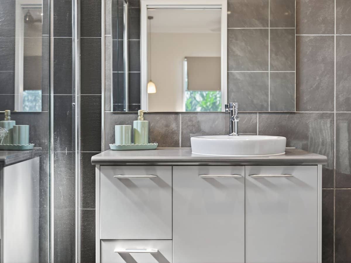 6 Sunburst Street, MOUNT LOW - Thumbnail 14