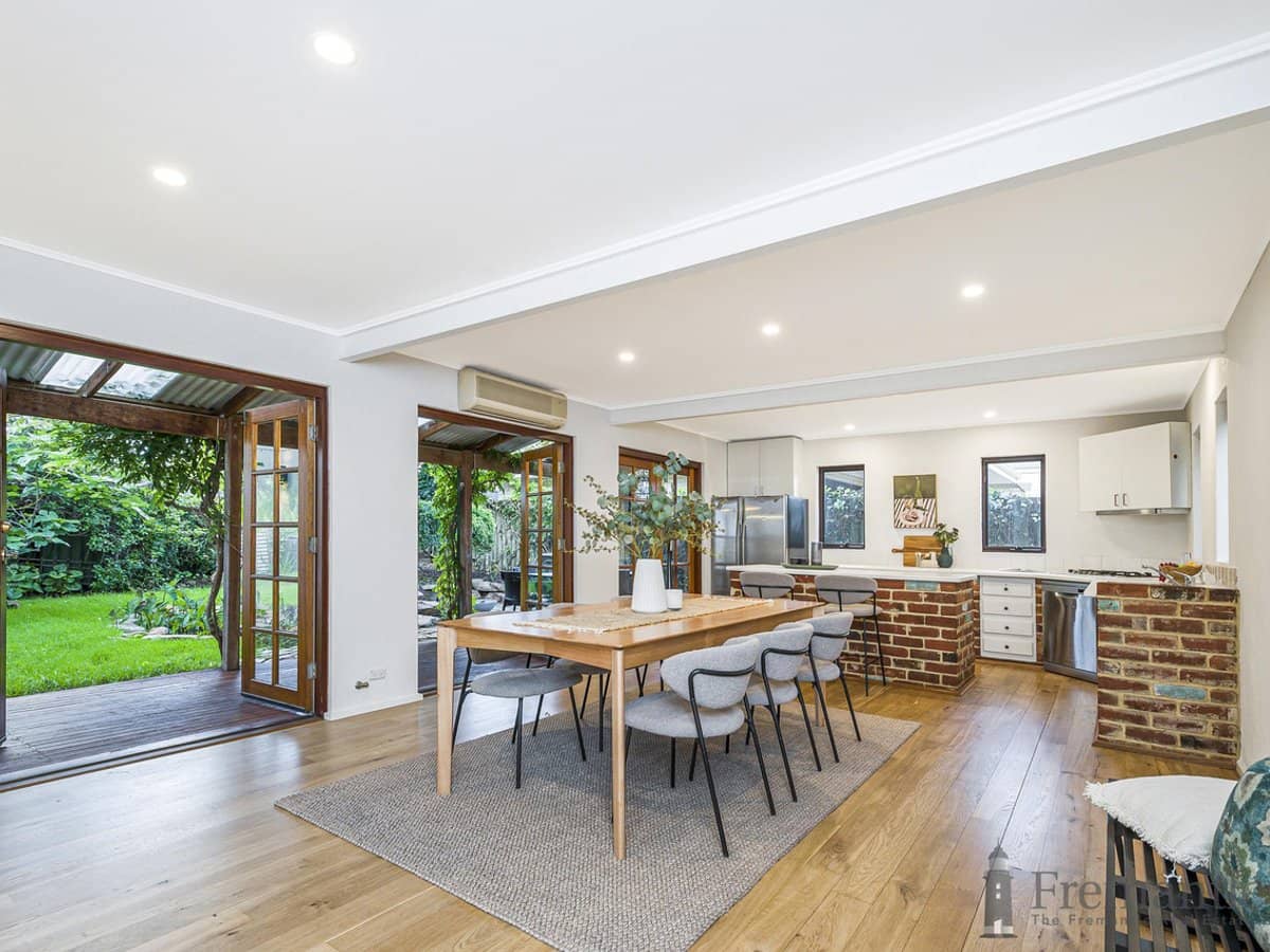 2A Rennie Cres North, HILTON - Thumbnail 3