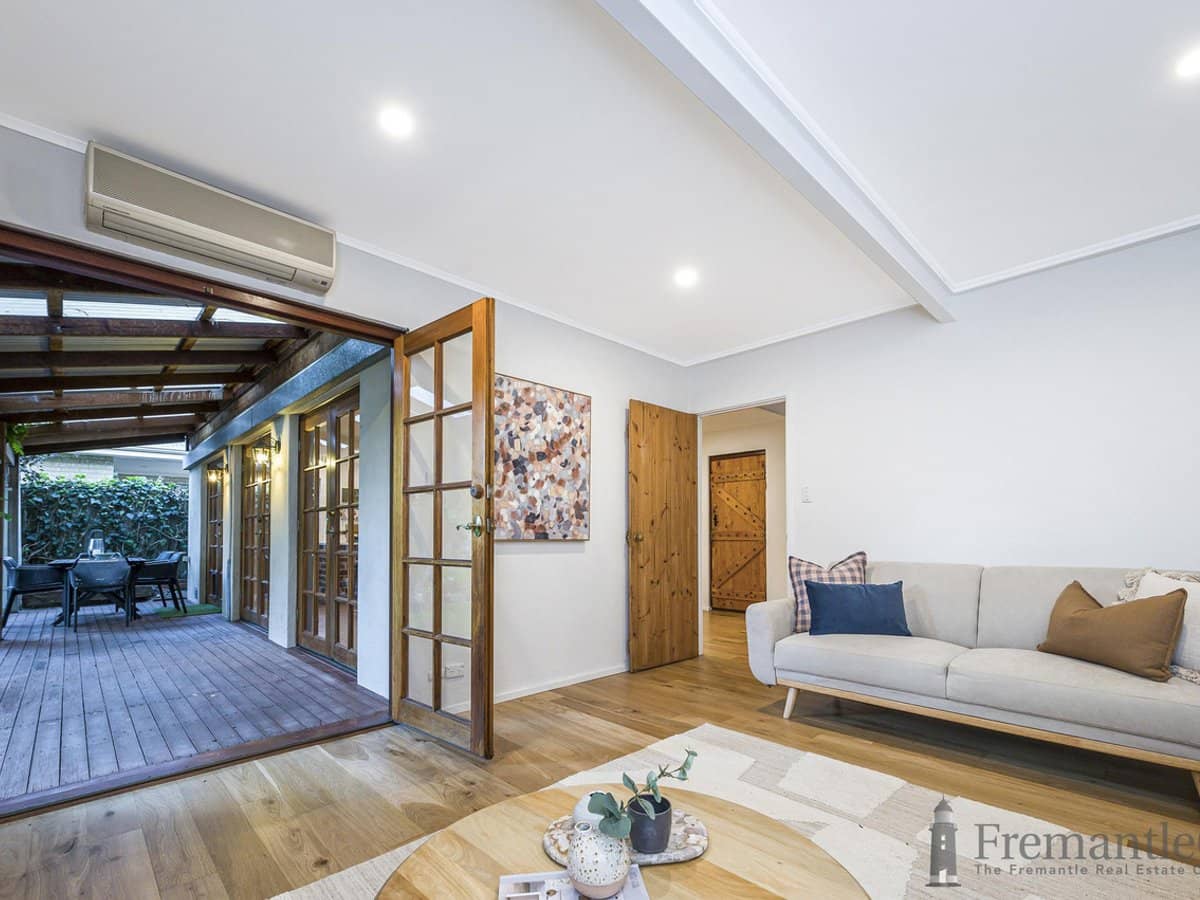 2A Rennie Cres North, HILTON - Thumbnail 11