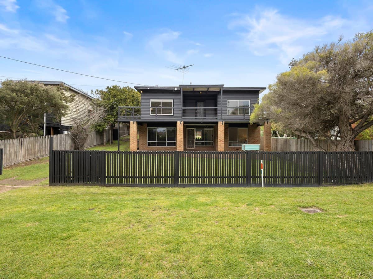 2 Diane Street, RYE - Thumbnail 1