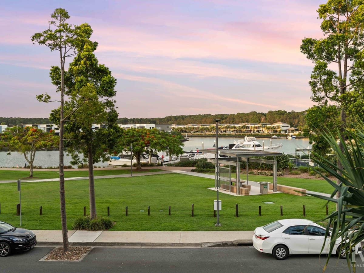 8 Cova Boulevard, Hope Island - Thumbnail 13