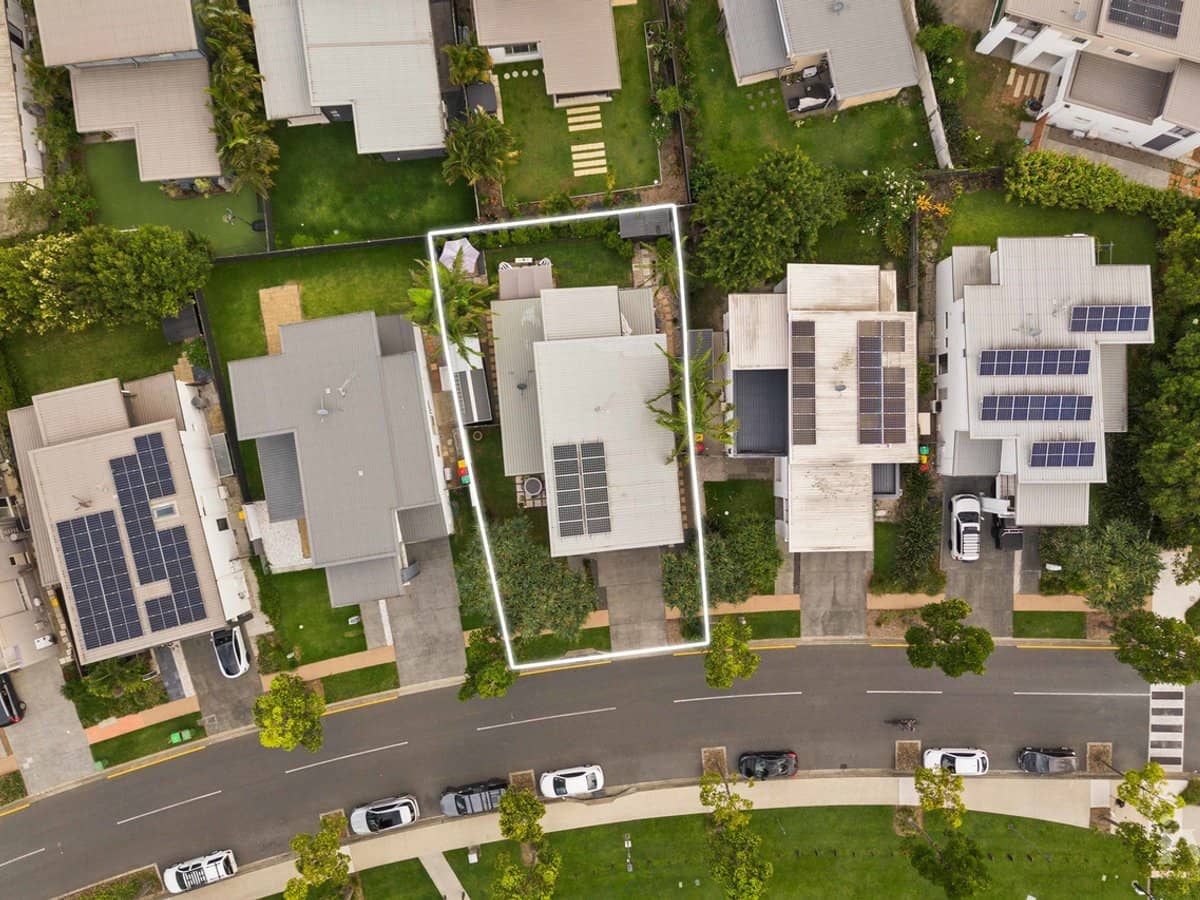 8 Cova Boulevard, Hope Island - Thumbnail 21