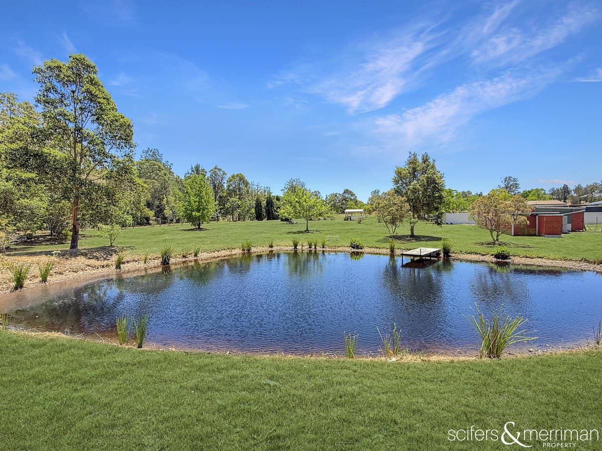 22 Angela Close, CLARENCE TOWN - Thumbnail 1