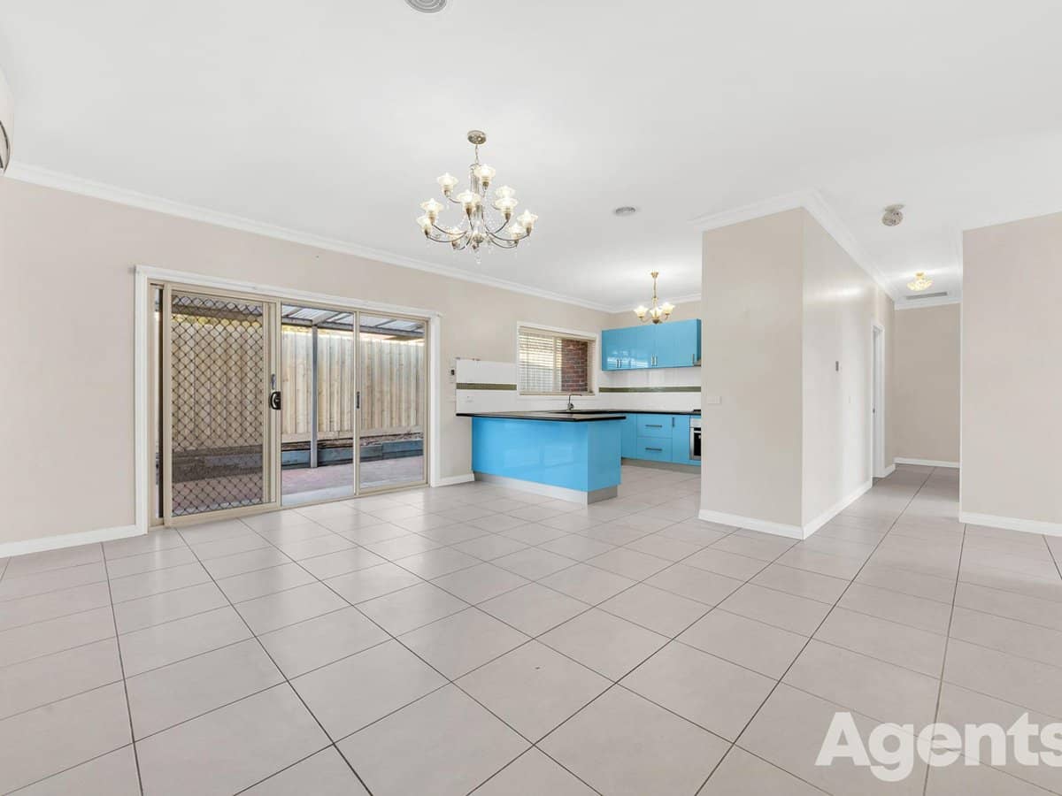 17 Mclaughlan Avenue, EUMEMMERRING - Thumbnail 8