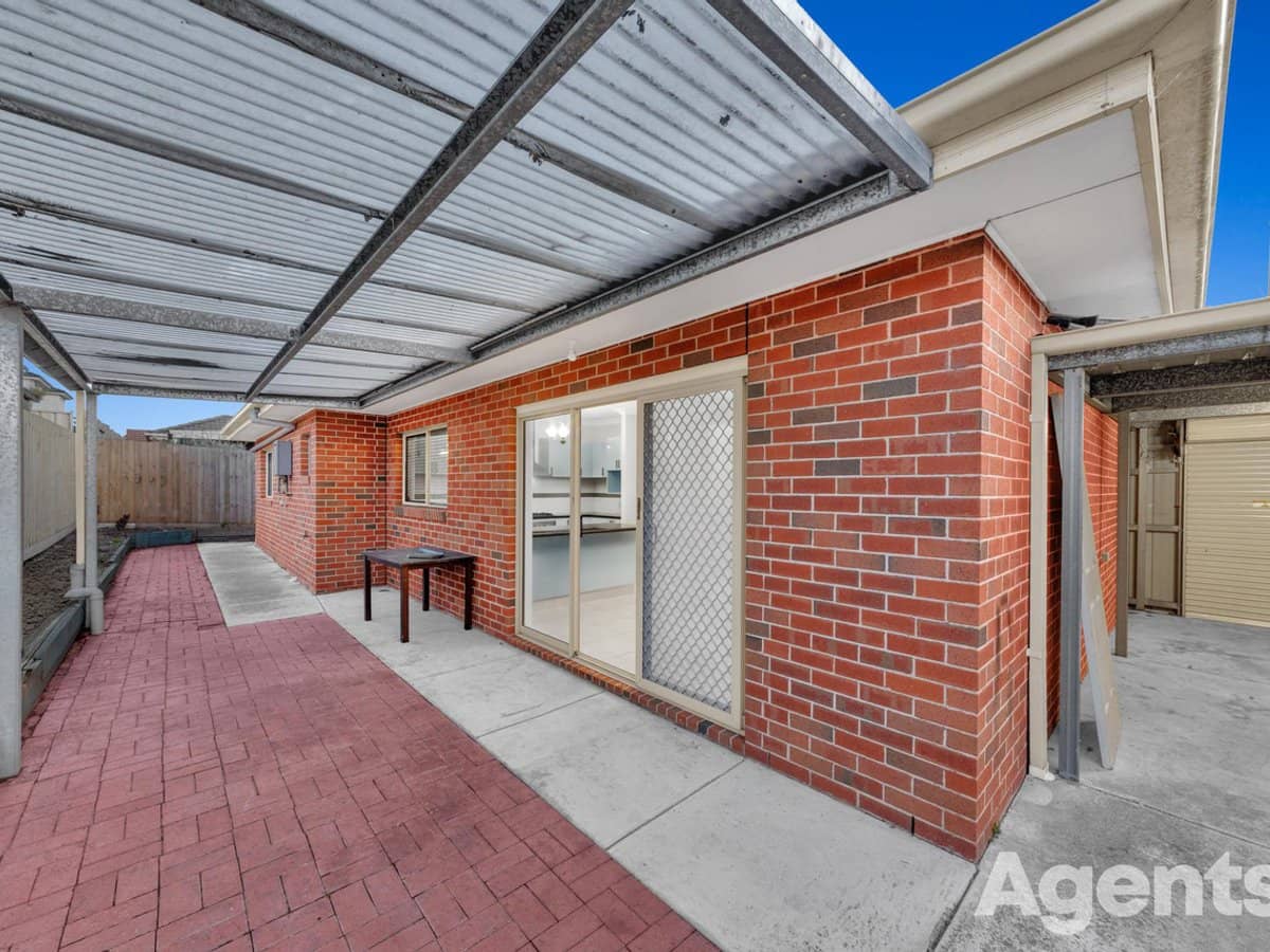 17 Mclaughlan Avenue, EUMEMMERRING - Thumbnail 11