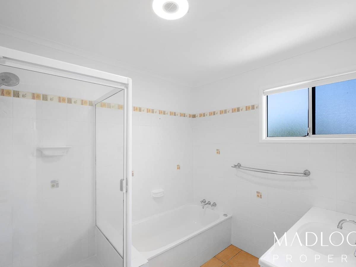 4 Dell Court, KIN KORA - Thumbnail 9