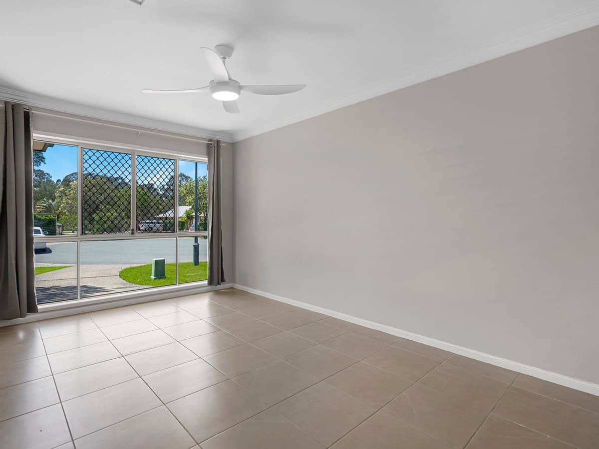 18 Cougal Close, LOGANHOLME - Thumbnail 5