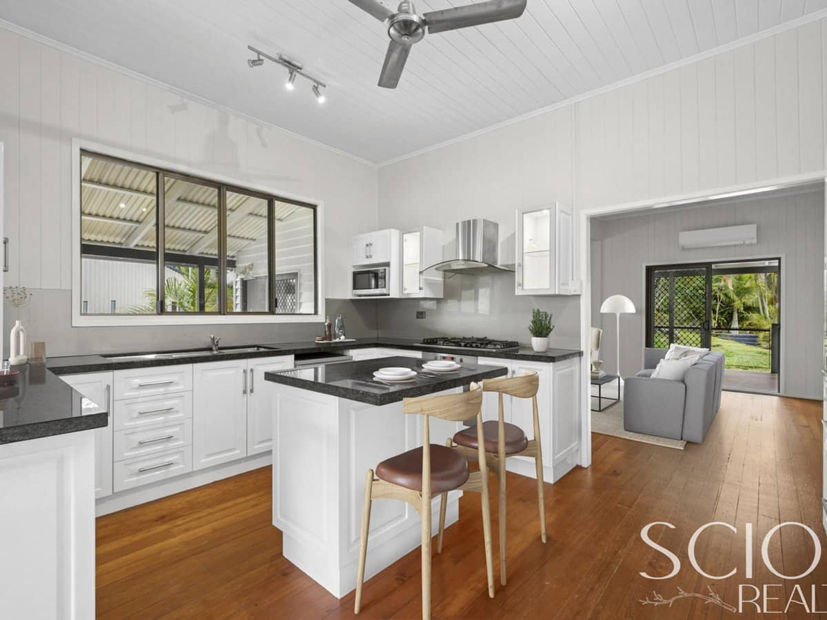 308 Mullins Creek Road, GOOMBOORIAN - Thumbnail 9