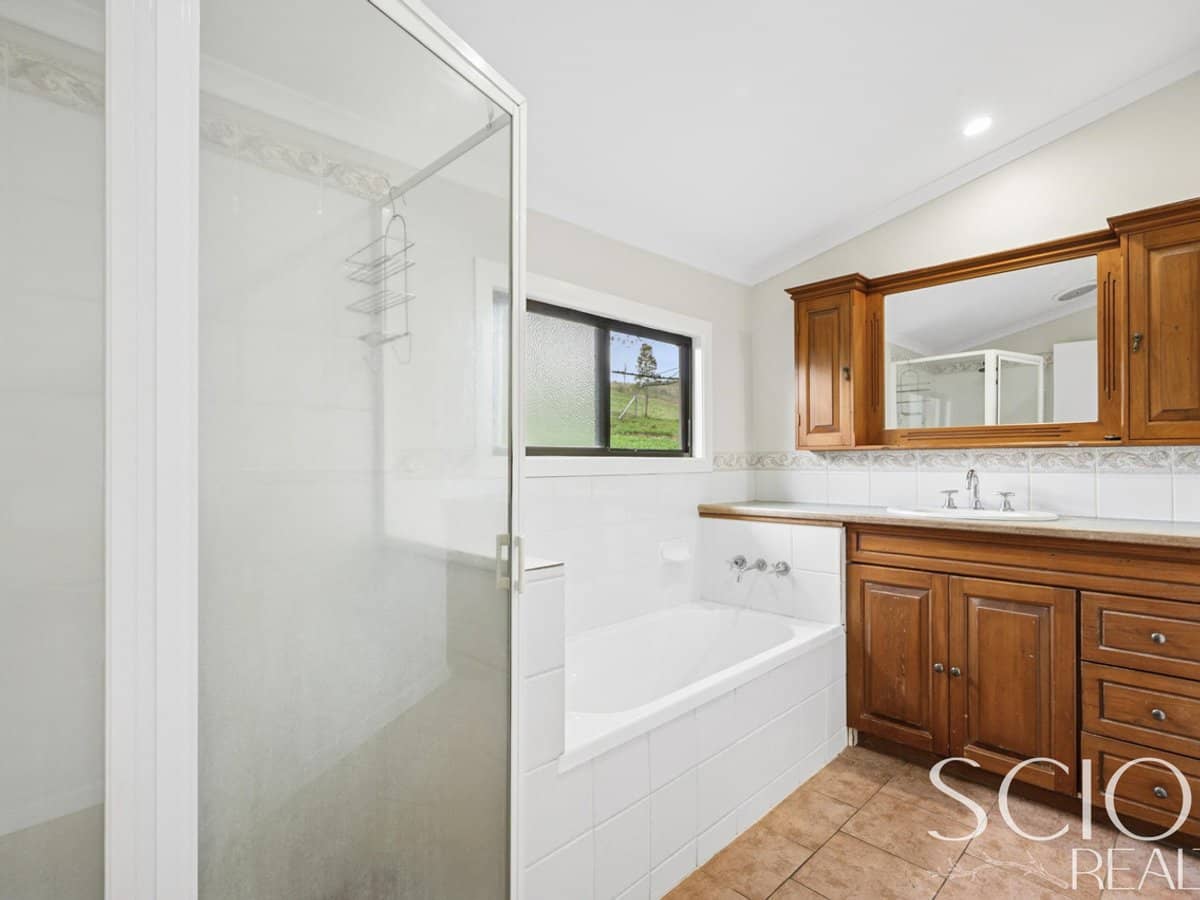308 Mullins Creek Road, GOOMBOORIAN - Thumbnail 18