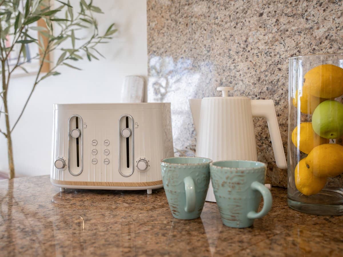 103 Salerno Street, Surfers Paradise - Thumbnail 7