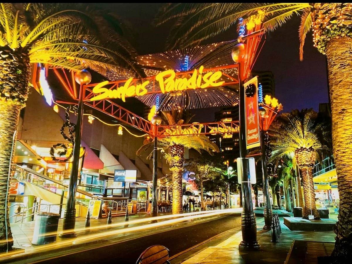 103 Salerno Street, Surfers Paradise - Thumbnail 35