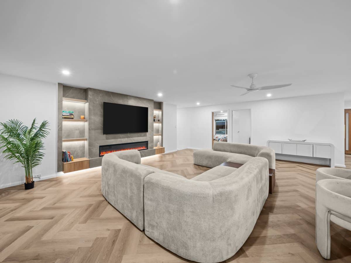 13 Quambone Street, WORONGARY - Thumbnail 2