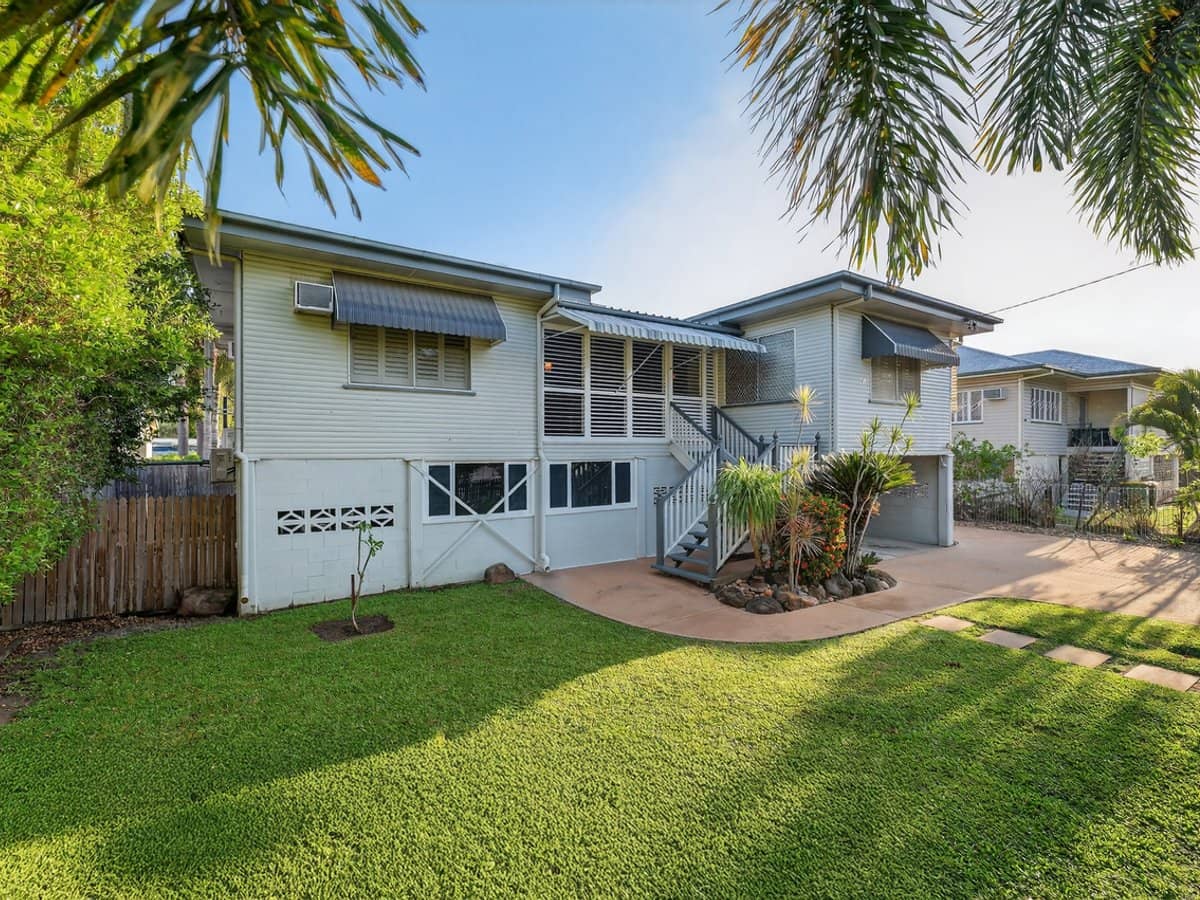 18 Tyrrell Street, GULLIVER - Thumbnail 2