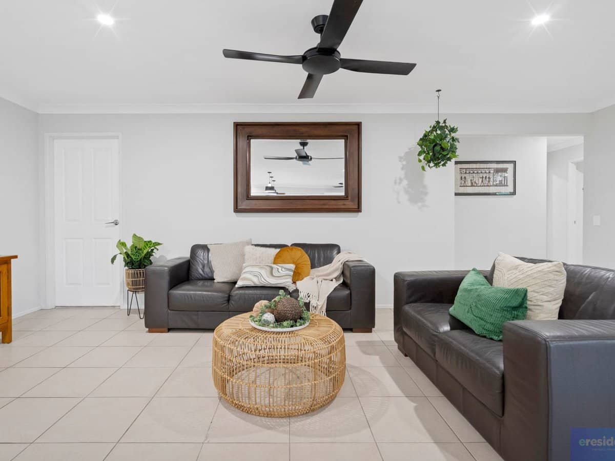 12 Kakadu Street, Parkinson - Thumbnail 2