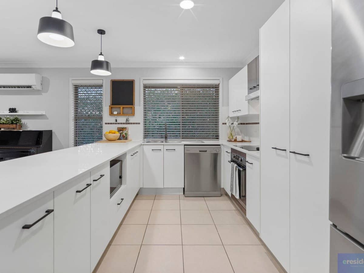 12 Kakadu Street, Parkinson - Thumbnail 9