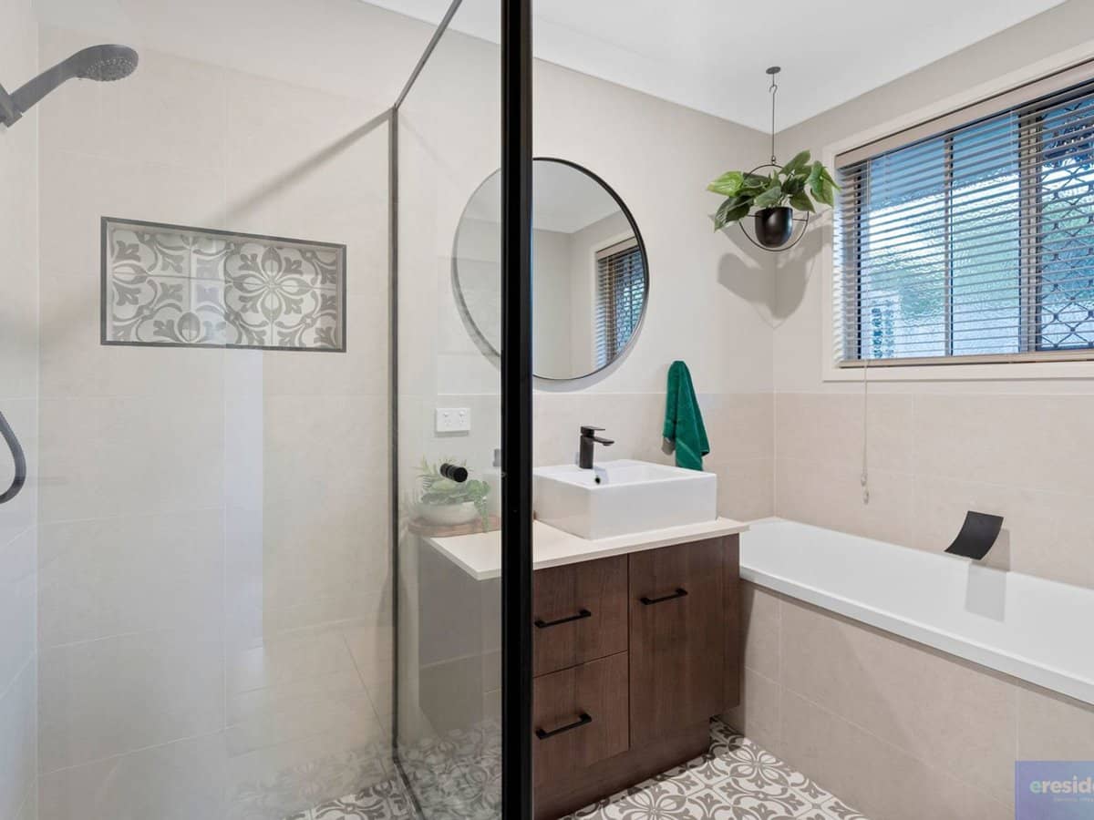 12 Kakadu Street, Parkinson - Thumbnail 18