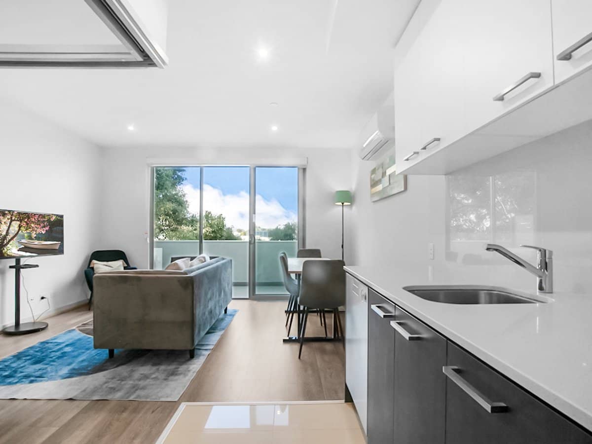 5 Sandbelt Close, HEATHERTON - Thumbnail 1