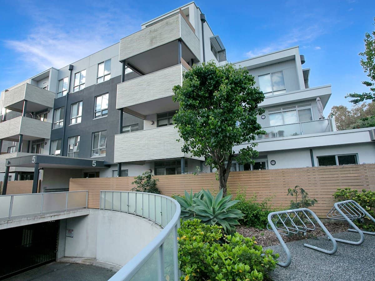 5 Sandbelt Close, HEATHERTON - Thumbnail 2