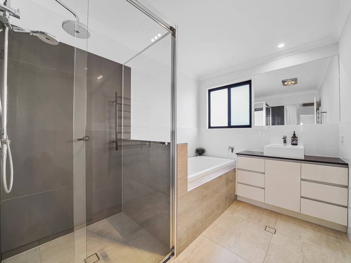 32 Meander Circuit, HOLMVIEW - Thumbnail 24