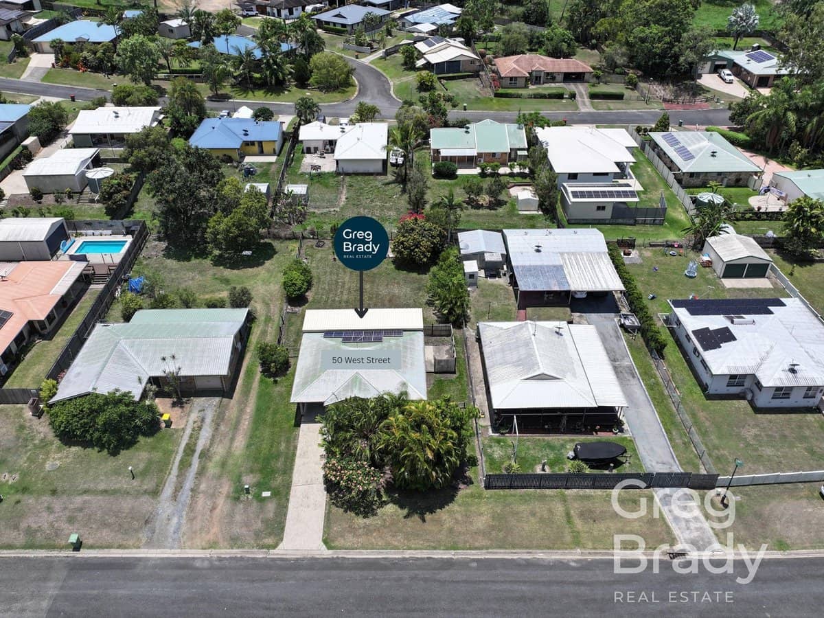 50 West Street, SARINA - Thumbnail 2