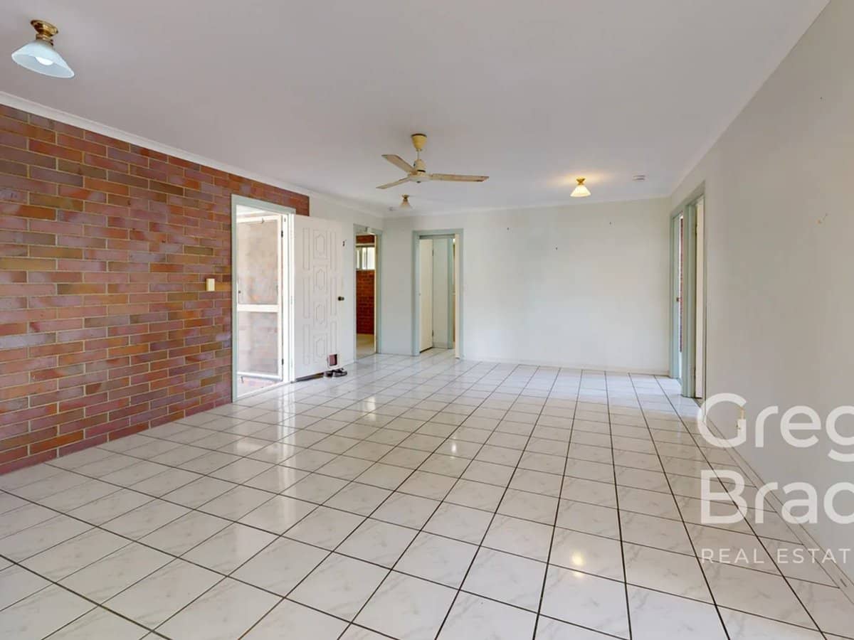 50 West Street, SARINA - Thumbnail 4