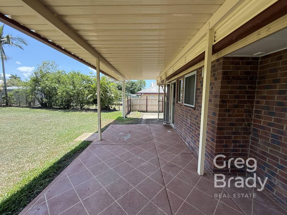 50 West Street, SARINA - Thumbnail 15