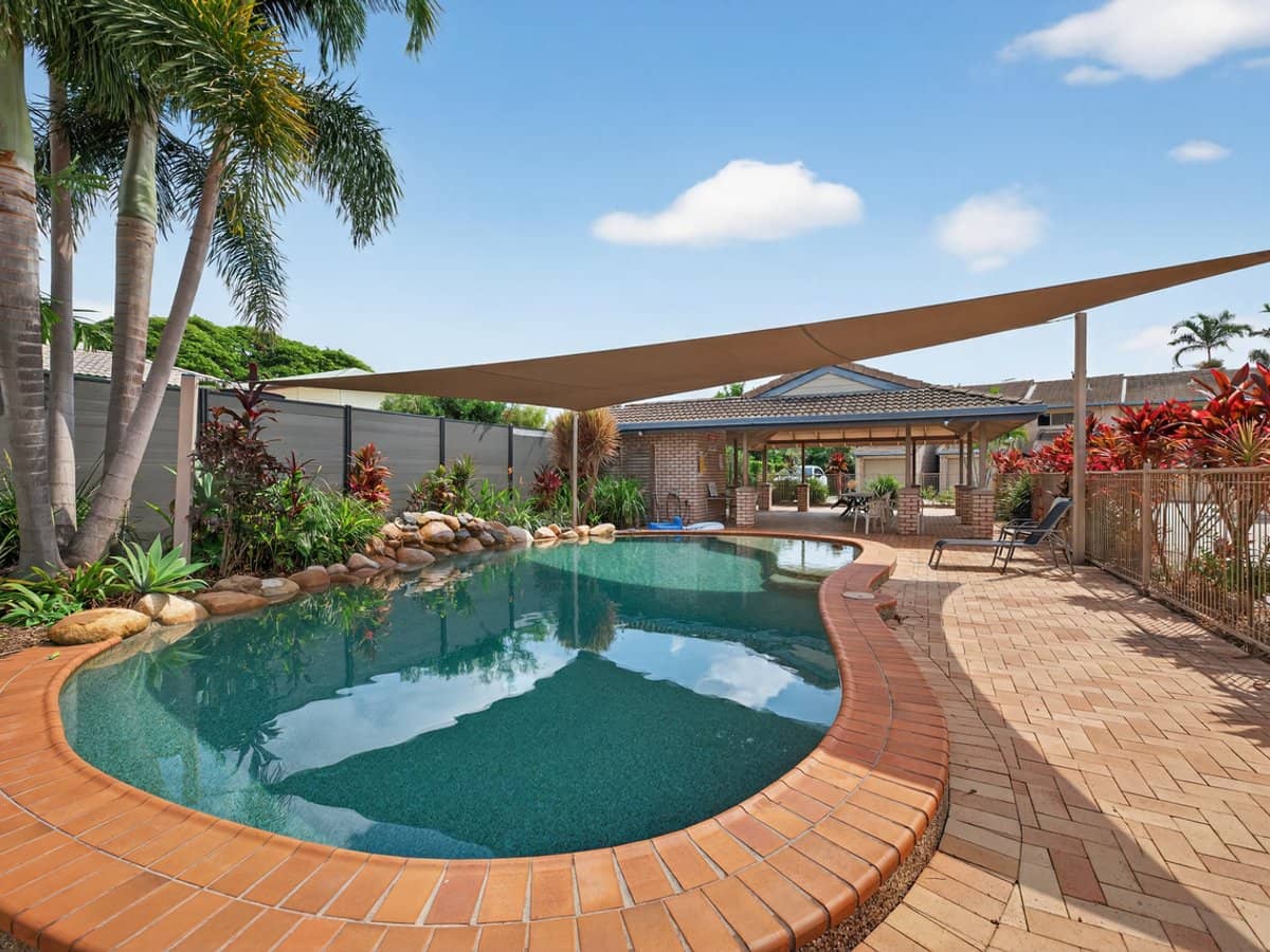 62-64 Bowen Road, ROSSLEA - Thumbnail 1