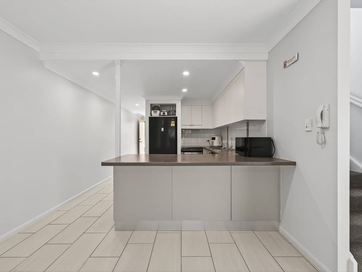 62-64 Bowen Road, ROSSLEA - Thumbnail 3