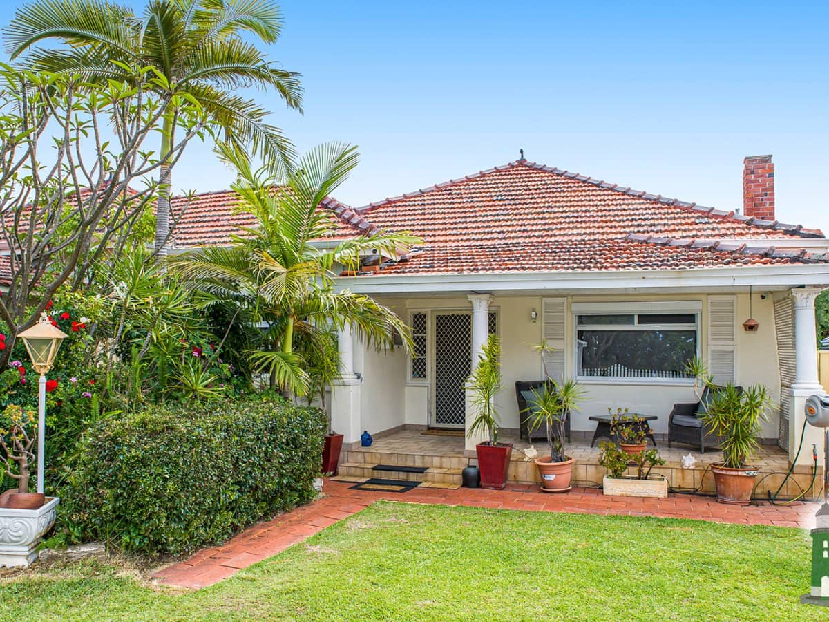 21 Weld Square West, MORLEY - Thumbnail 2