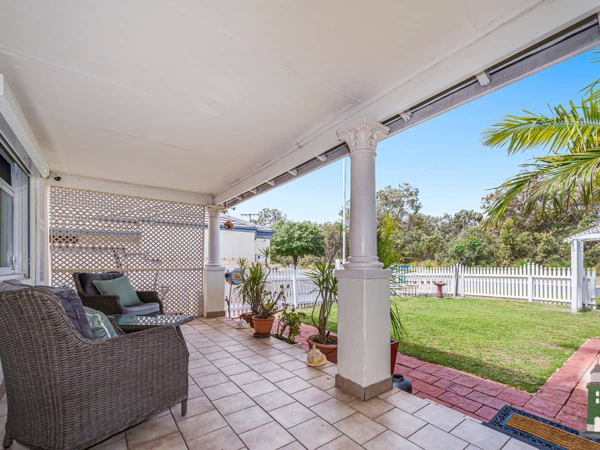 21 Weld Square West, MORLEY - Thumbnail 3