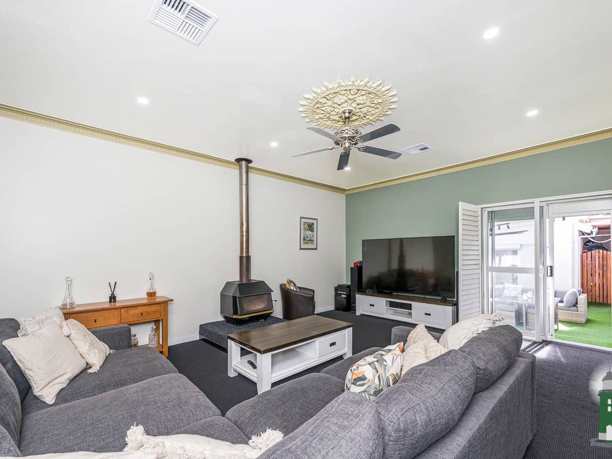 21 Weld Square West, MORLEY - Thumbnail 9