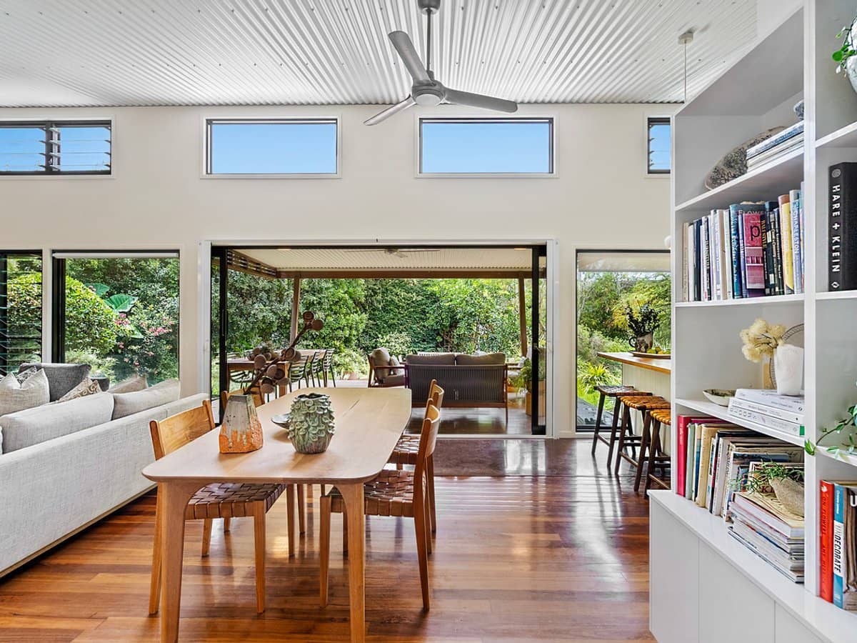 4 Kaira Lane, CURRUMBIN VALLEY - Thumbnail 3