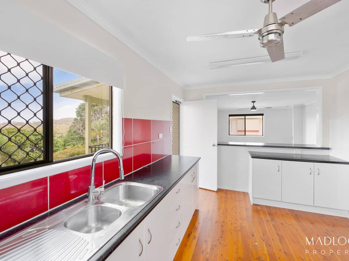 34 Cockatoo Drive, NEW AUCKLAND - Thumbnail 5