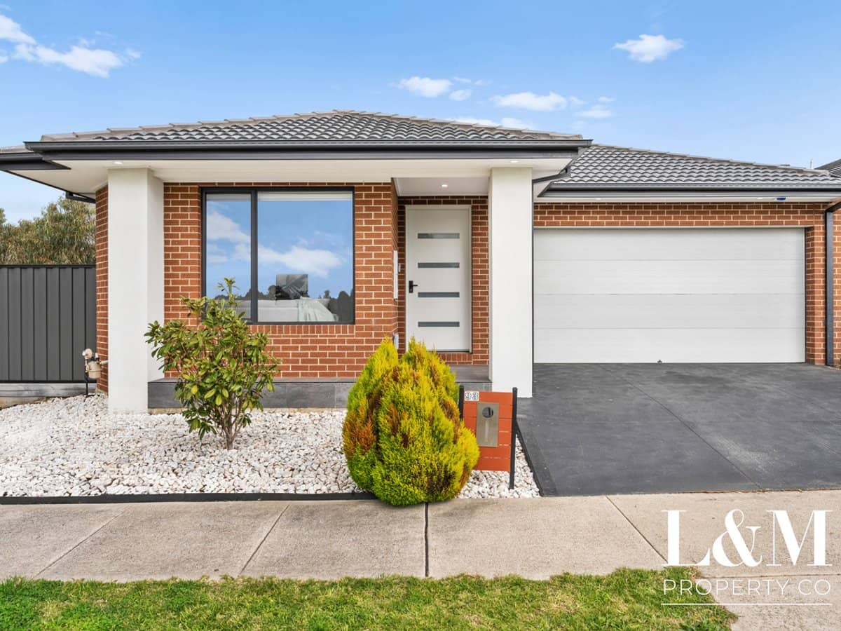 93 Juscelina Drive, CRAIGIEBURN - Thumbnail 1