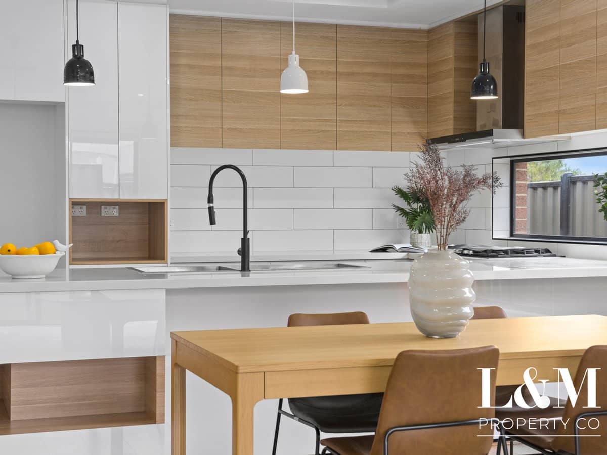 93 Juscelina Drive, CRAIGIEBURN - Thumbnail 13