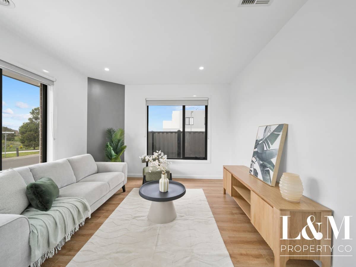 93 Juscelina Drive, CRAIGIEBURN - Thumbnail 16