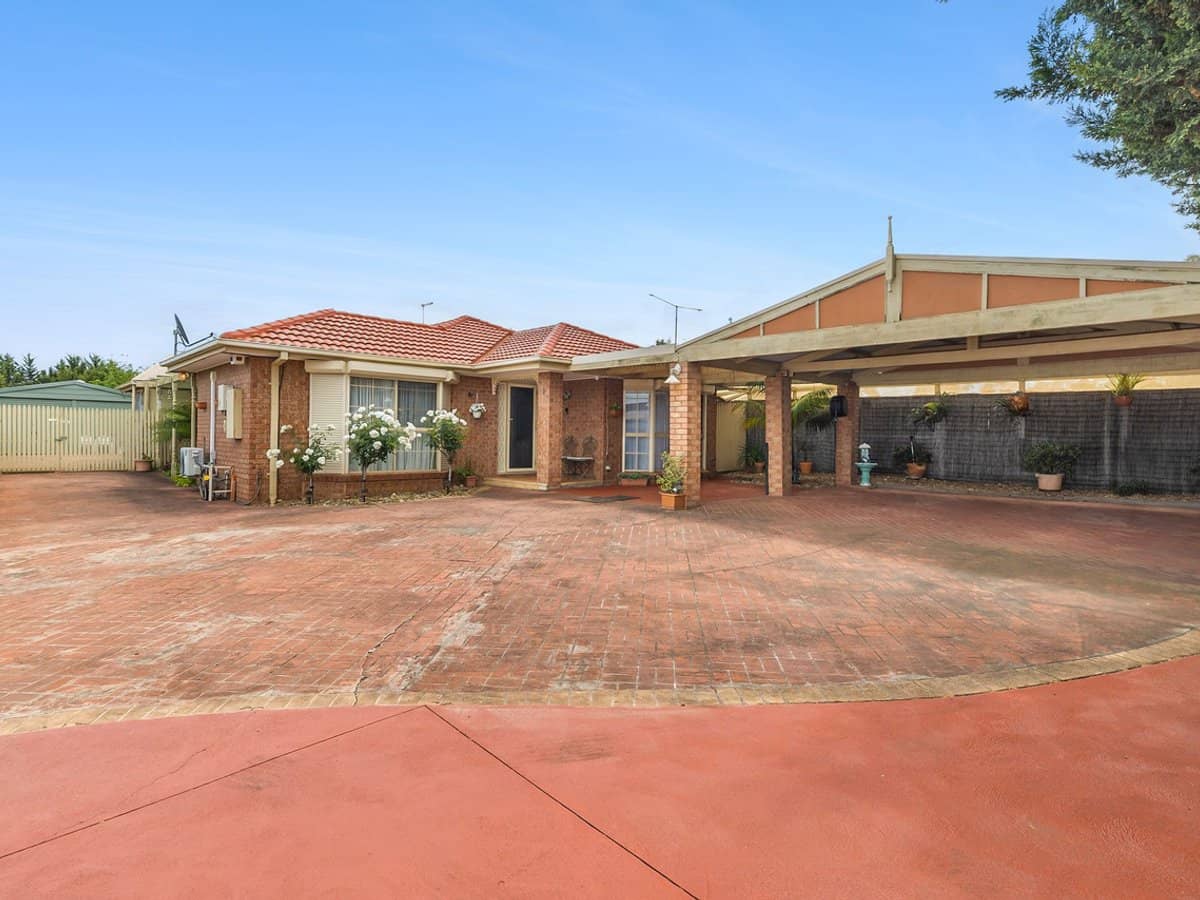 9 Leslie Court, HILLSIDE - Thumbnail 2