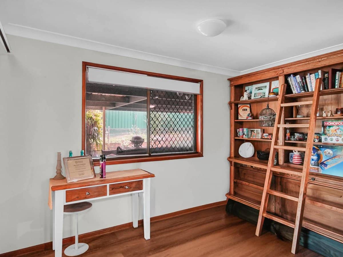 12 Jeffrey Court, MOUNT WARREN PARK - Thumbnail 16