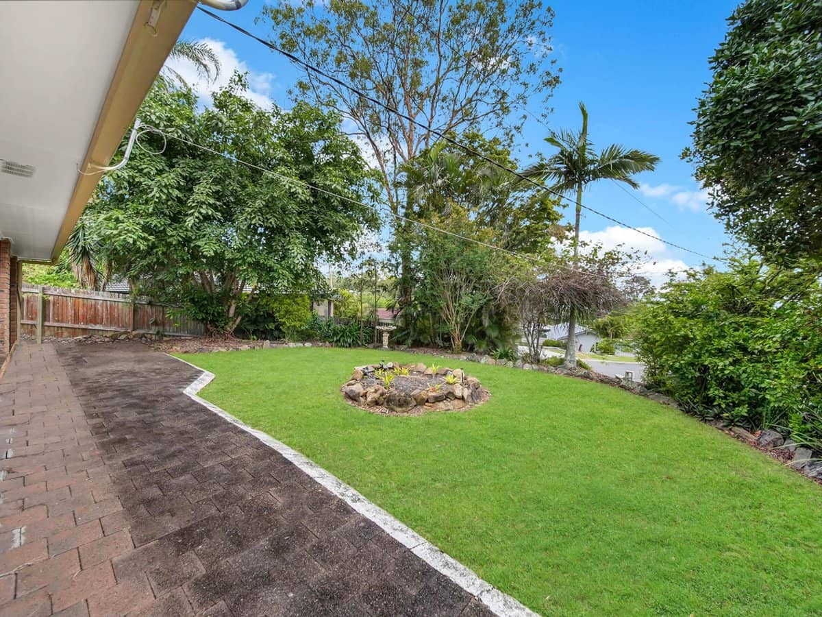 12 Jeffrey Court, MOUNT WARREN PARK - Thumbnail 4