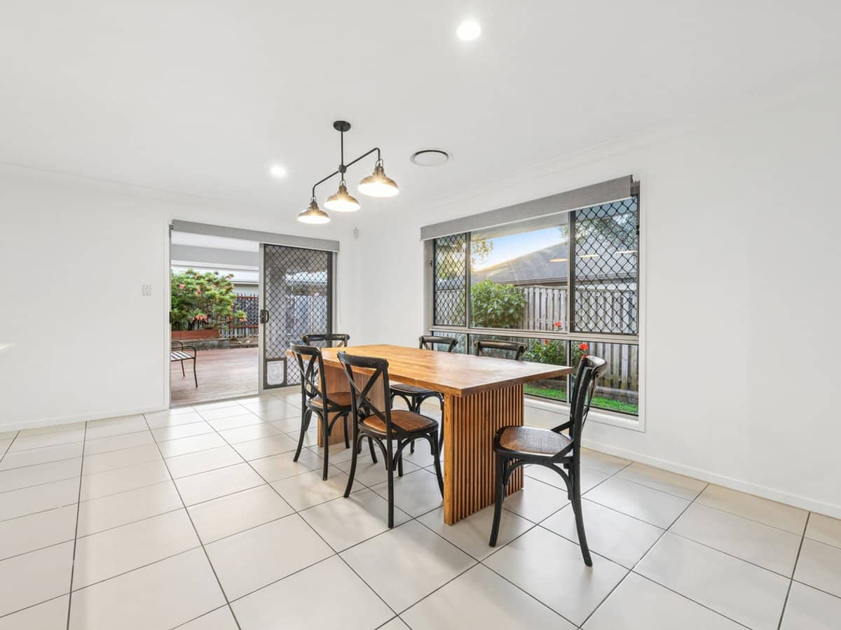 51 Lynbrook Avenue, ORMEAU - Thumbnail 6