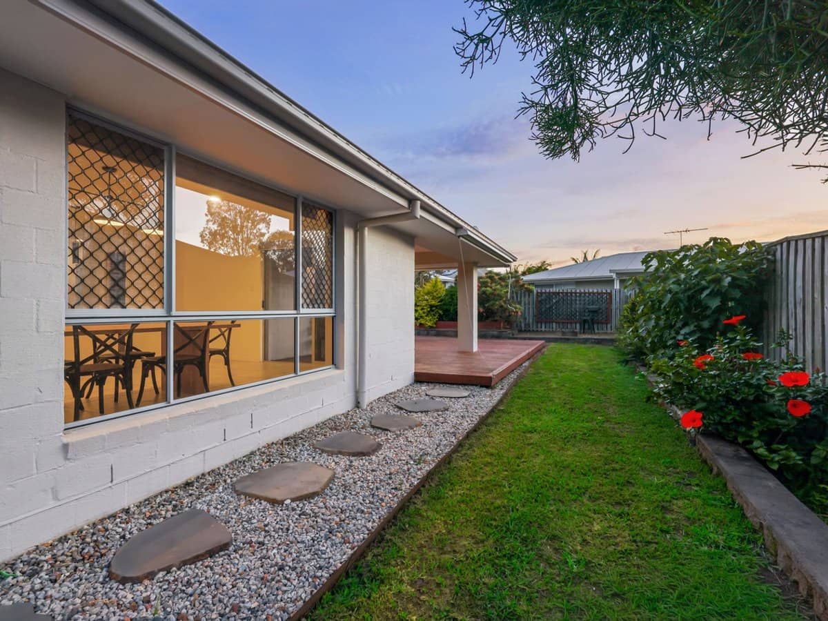 51 Lynbrook Avenue, ORMEAU - Thumbnail 11