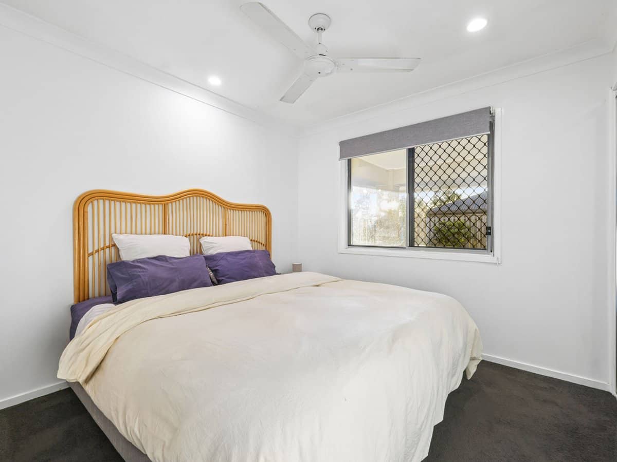 51 Lynbrook Avenue, ORMEAU - Thumbnail 18