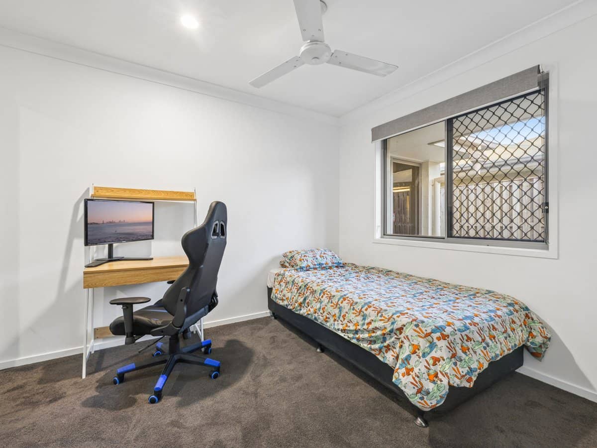 51 Lynbrook Avenue, ORMEAU - Thumbnail 19