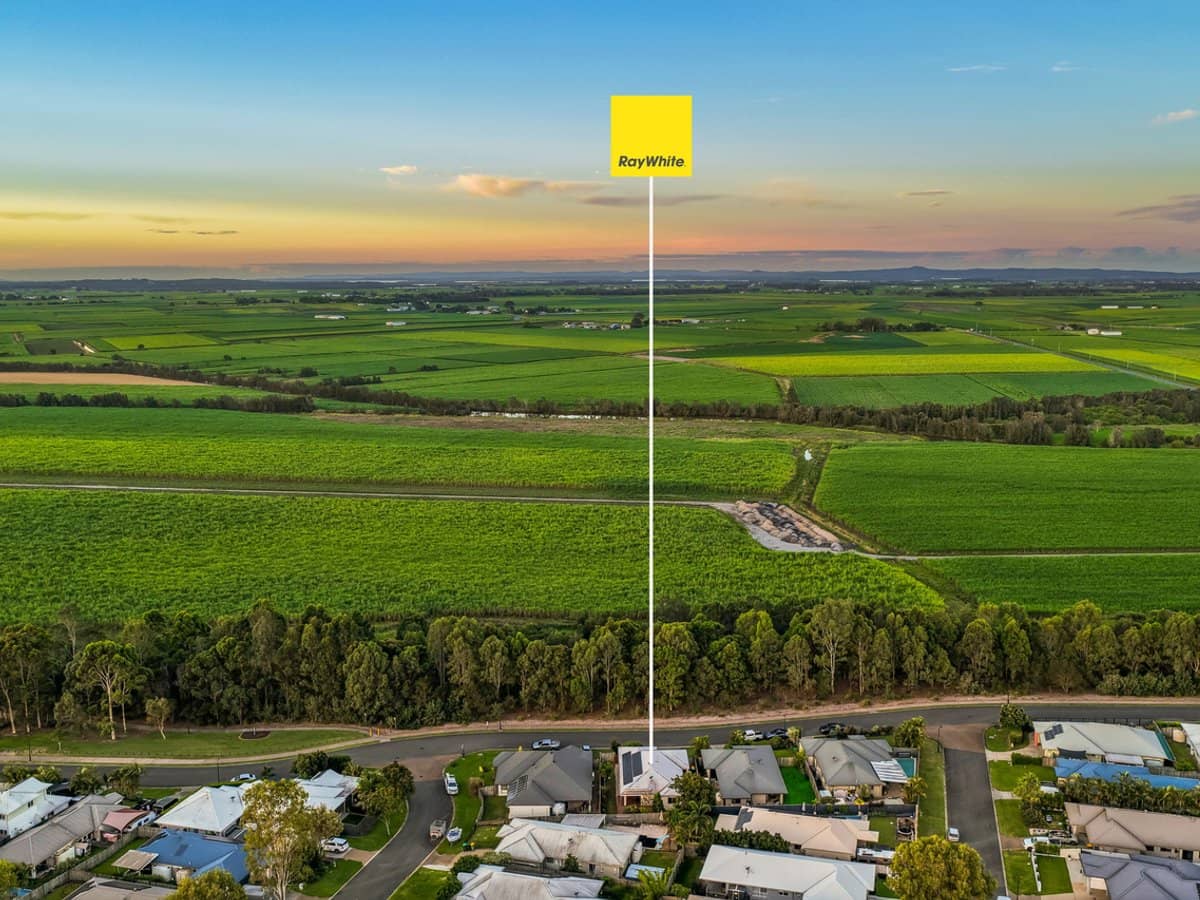 51 Lynbrook Avenue, ORMEAU - Thumbnail 25