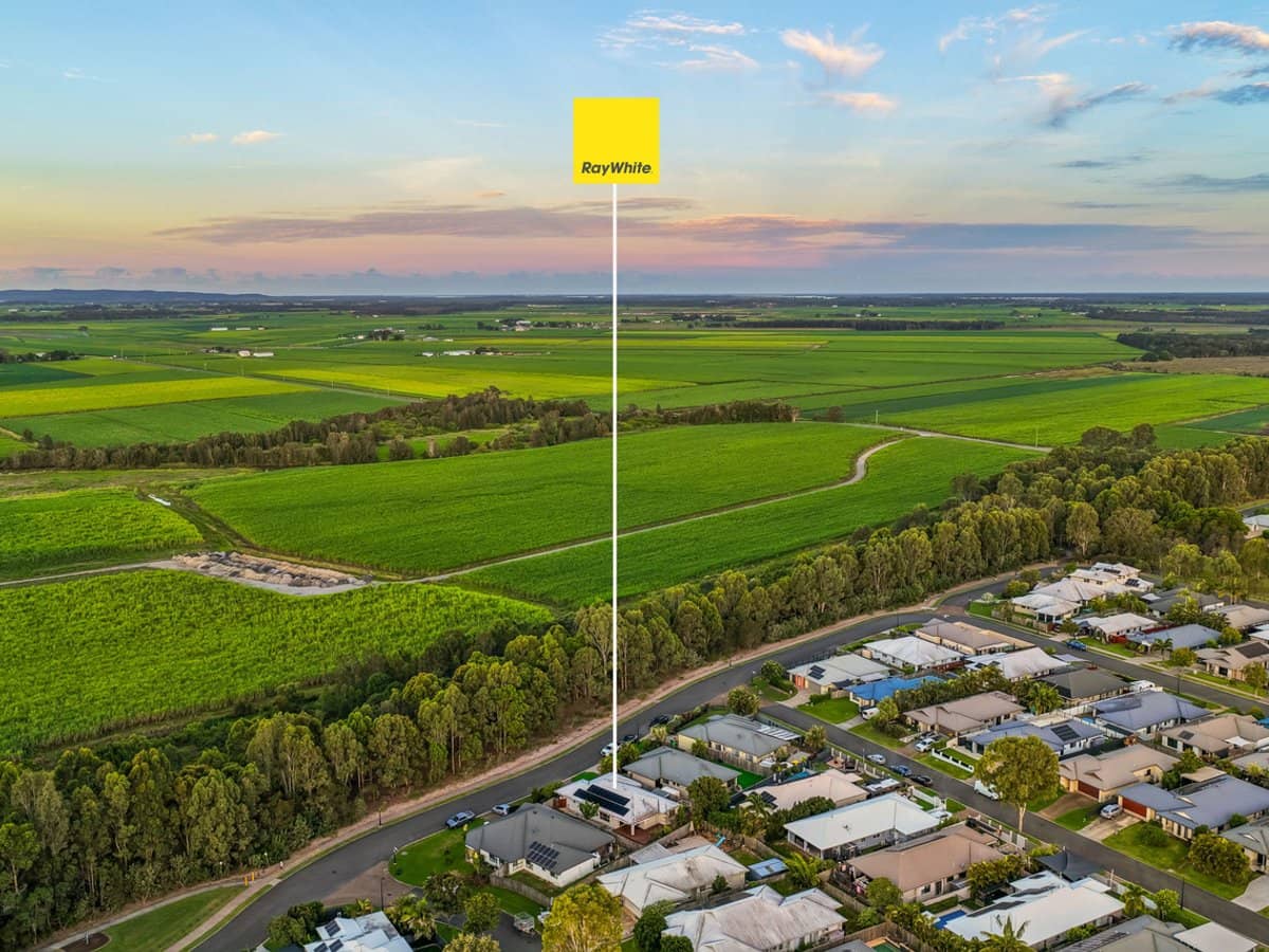 51 Lynbrook Avenue, ORMEAU - Thumbnail 26