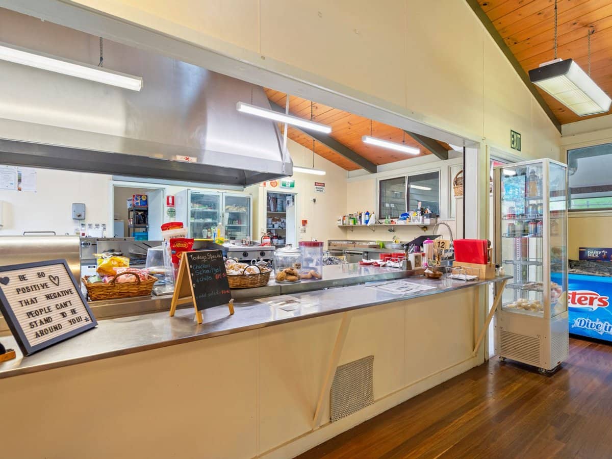 2745 Christmas Creek Road, LAMINGTON - Thumbnail 12