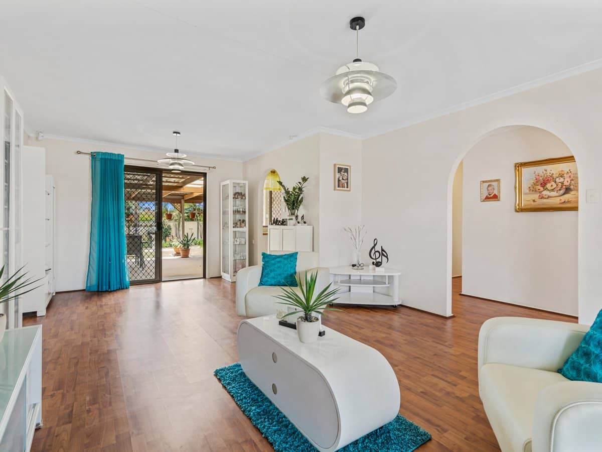 47 Andrew Street, CAPALABA - Thumbnail 2