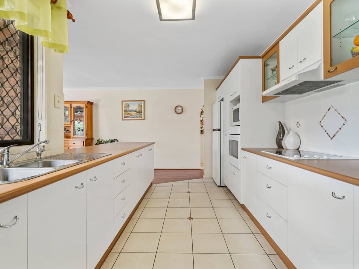 47 Andrew Street, CAPALABA - Thumbnail 3