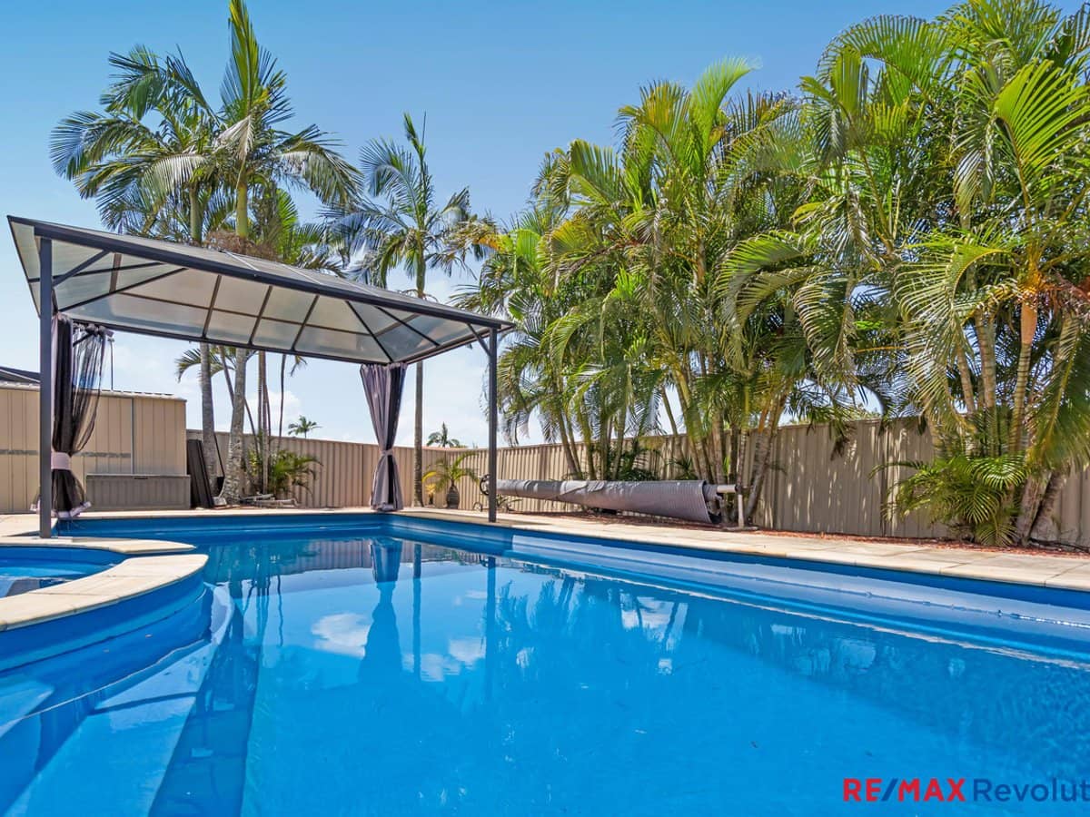 51 St Andrews Drive, CORNUBIA - Thumbnail 1